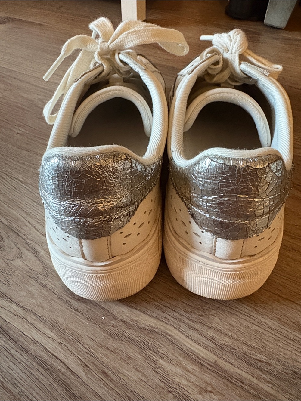 Vince Camuto Cream Leather Sneakers with Silver Metallic Details - Picture 2 of 5
